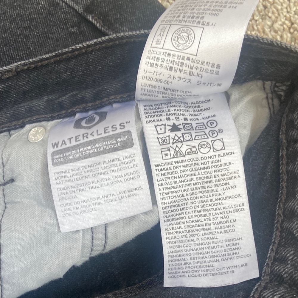 Levi's Black Denim Shorts - Picture 7 of 13